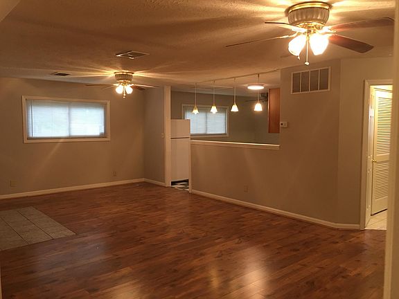 5th image of 988 Olympia Dr