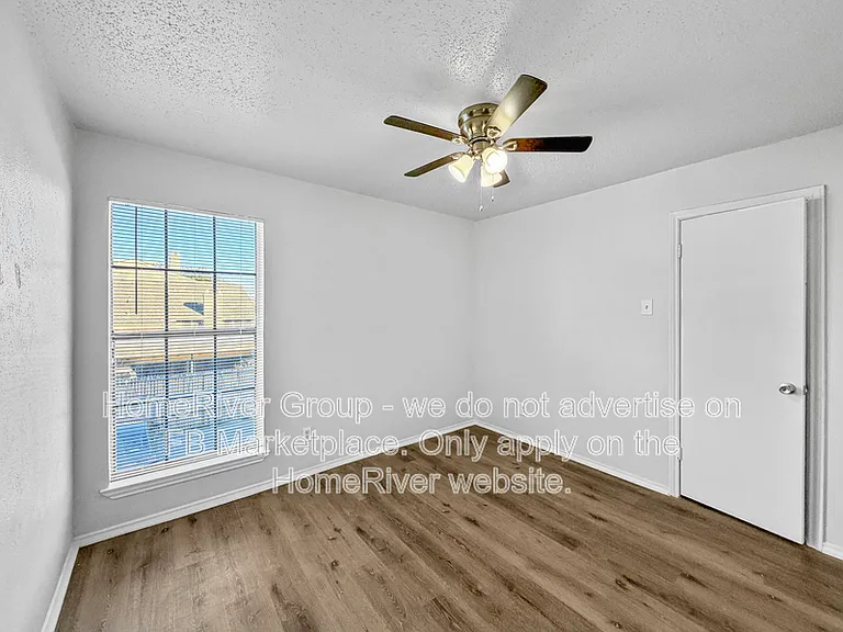 9520 Royal Ln #211 — Photo 11