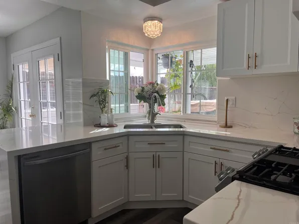 12163 Via Serrano, El Cajon, CA 92019
