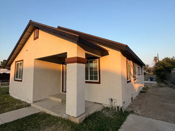 706 T St, Bakersfield, CA 93304