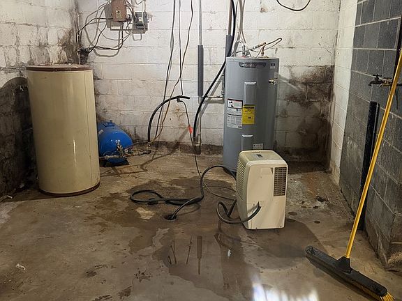 2nd image of 503 Birmingham Rd