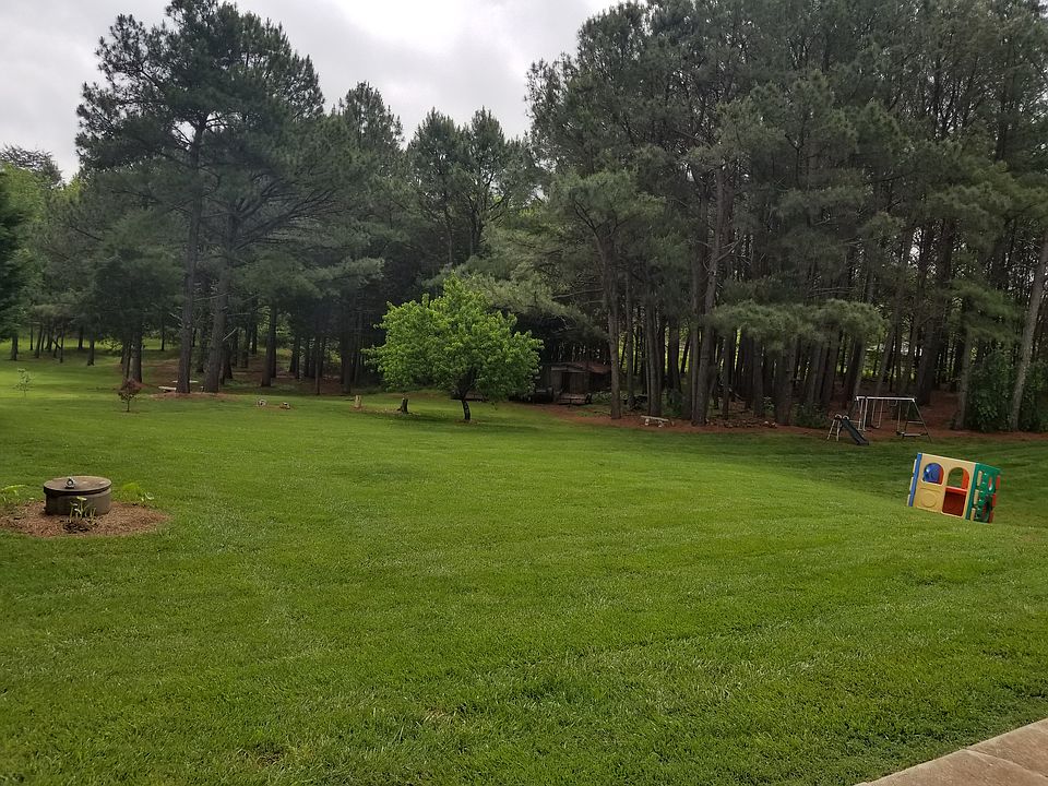 2nd image of 1088 Old Conover Startown Rd