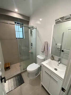 Rented by Irene Mihalios, LREB | media 9