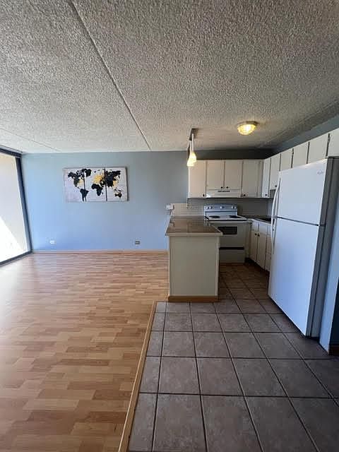 1st image of 411 Hobron Ln APT 808
