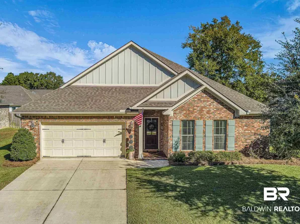 243 Hawthorne Cir, Fairhope, AL 36532