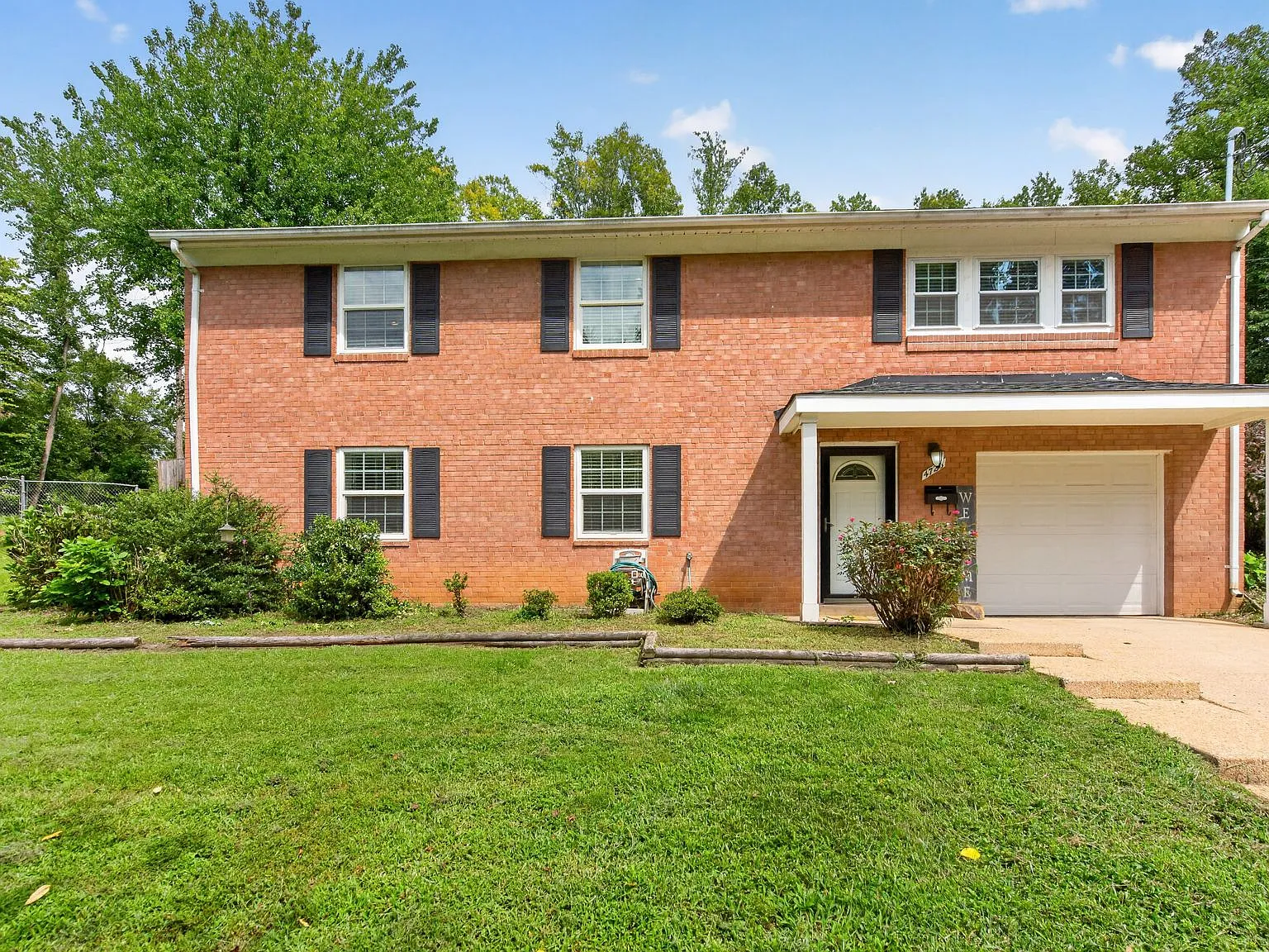 4725 Springbrook Drive - 1 — Photo 3