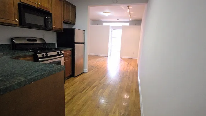 Rented by Keyah Enterprises | media 33