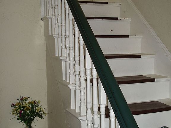 common area front hallway