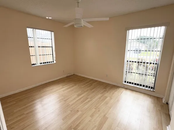 21739 Little Bear Lane, Boca Raton, FL 33428