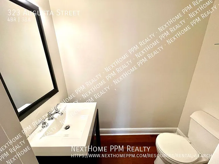 323 Augusta St — Photo 6