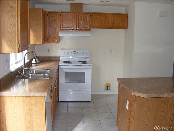 4th image of 22729 Rockwood Ln SE