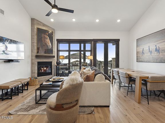3rd image of 3751 Blackstone Dr #3K