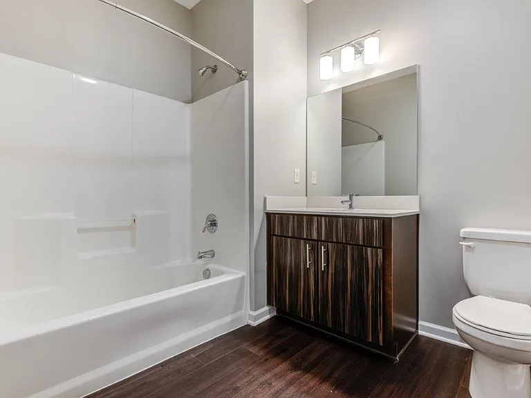 Reserve at Southpointe Apartment Homes — Photo 8