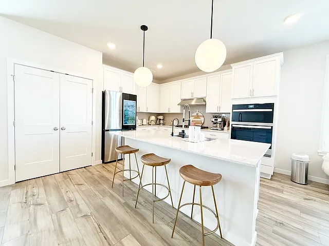22109 Jameson Ave NW — Photo 13