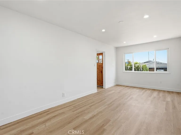 1700 Voorhees Ave — Photo 14