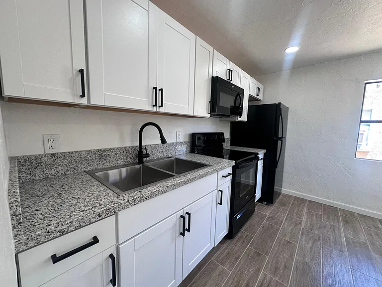 2614 N Balboa Ave #2 — Photo 1