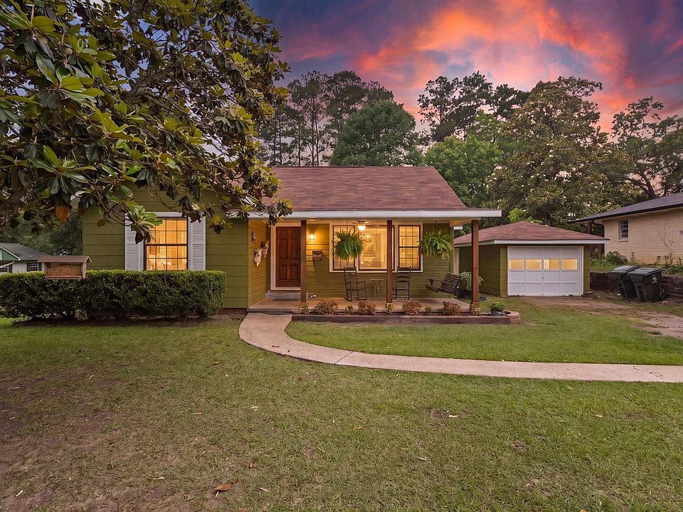 1st image of 305 Kelley Blvd