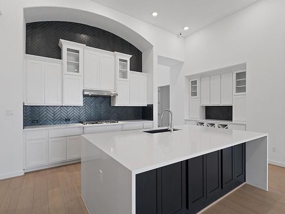2nd image of 668 Painted Creek Way