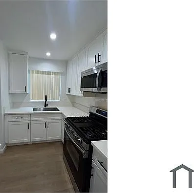 7245 Bakman Ave #3 — Photo 2