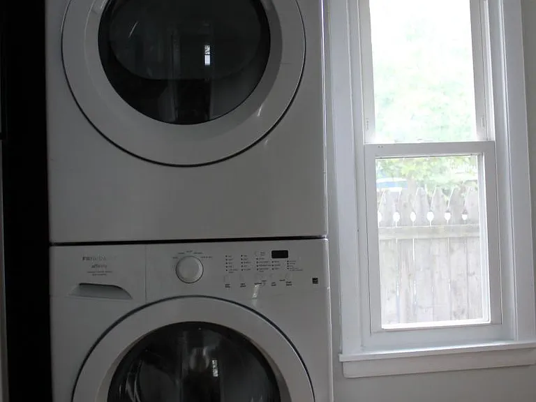 High efficiency private washer/dryer