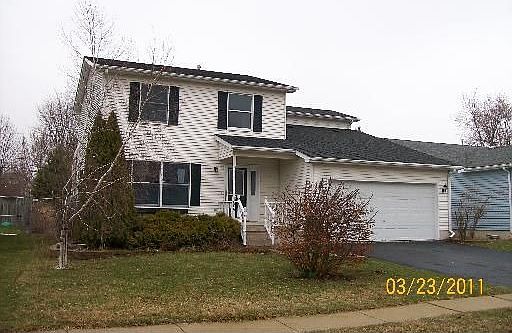 4th image of 609 Lucerne Ln