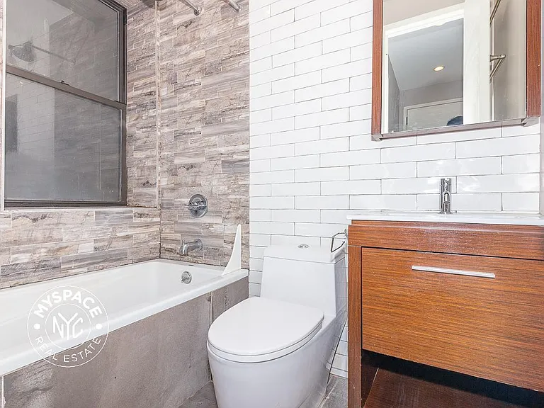 423 Rogers Ave #A2 — Photo 4