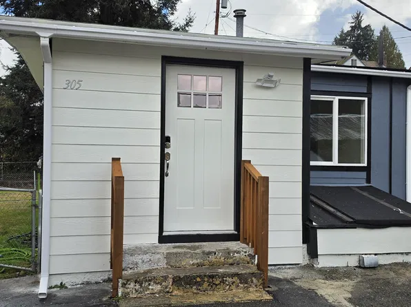 305 S Charleston Ave, Bremerton, WA 98312