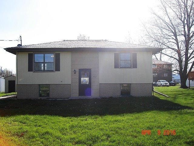 1st image of 712 N I St