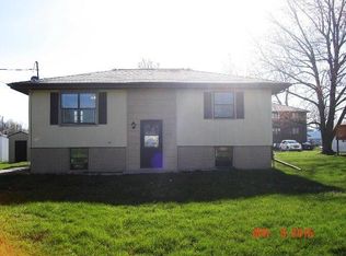 712 N I St, Oskaloosa, IA 52577