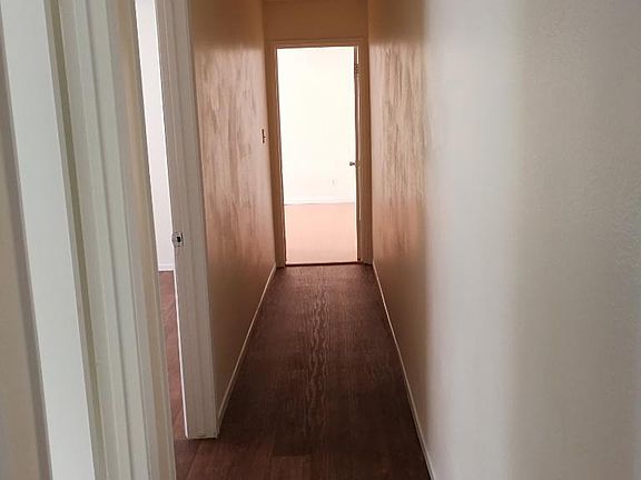 5th image of 9835 Marshall St APT A