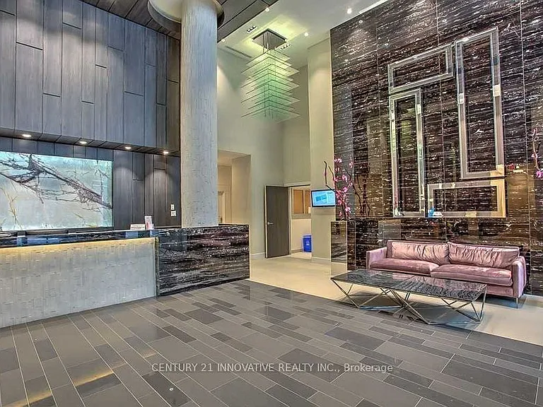 9205 Yonge St #1008 — Photo 2