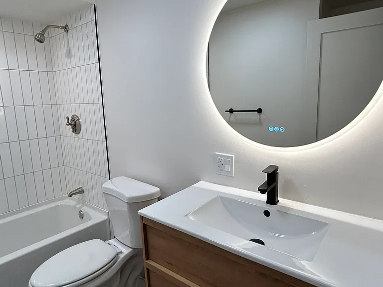 787 Admiral St #1 — Photo 9
