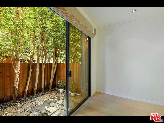 5th image of 880 Hilldale Ave APT 14