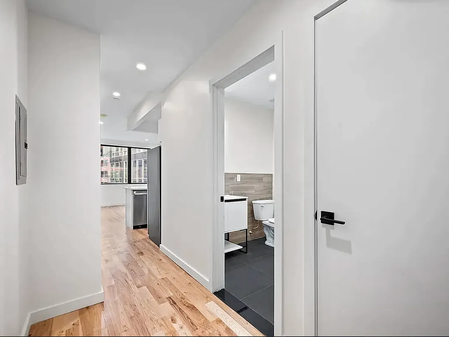 463 West 125th Street — Photo 4