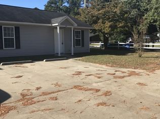 1085 Rulnick St, Fayetteville, NC 28304