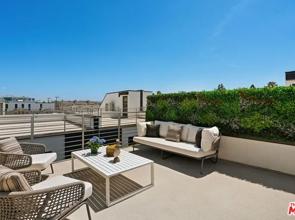 3809 S Verona Ct, Los Angeles, CA 90066