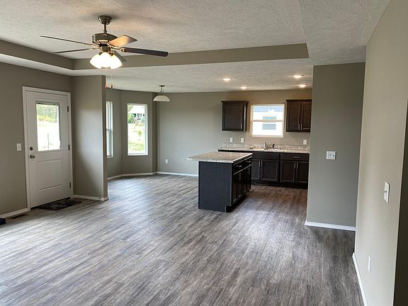 2nd image of 1160 E New Madrid