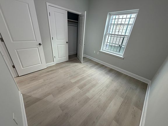 5th image of 306 S 11th St #1