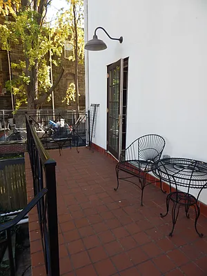 Rented by Realty Collective | media 20