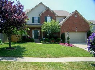 942 Forest Lake Dr, Lexington, KY 40515
