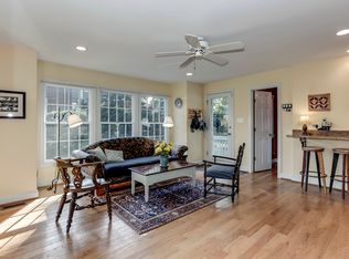 2722 N Edison St, Arlington, VA 22207