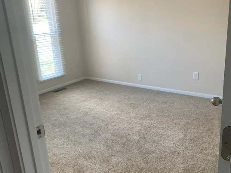 3226 Charter Oak Rd — Photo 11