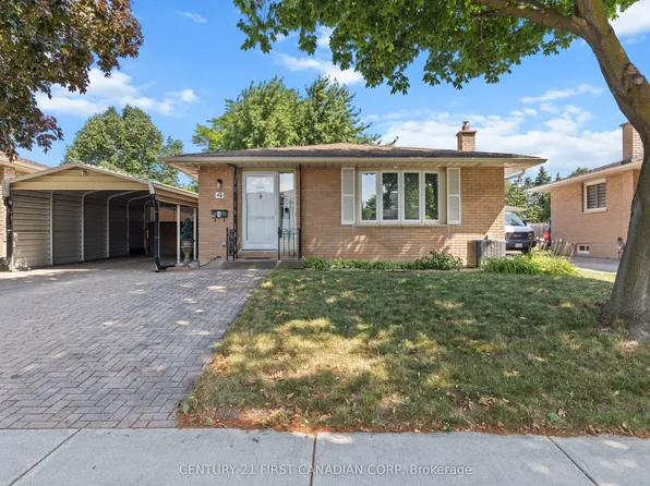 4 Archer Cres, London, ON N6E 2A5