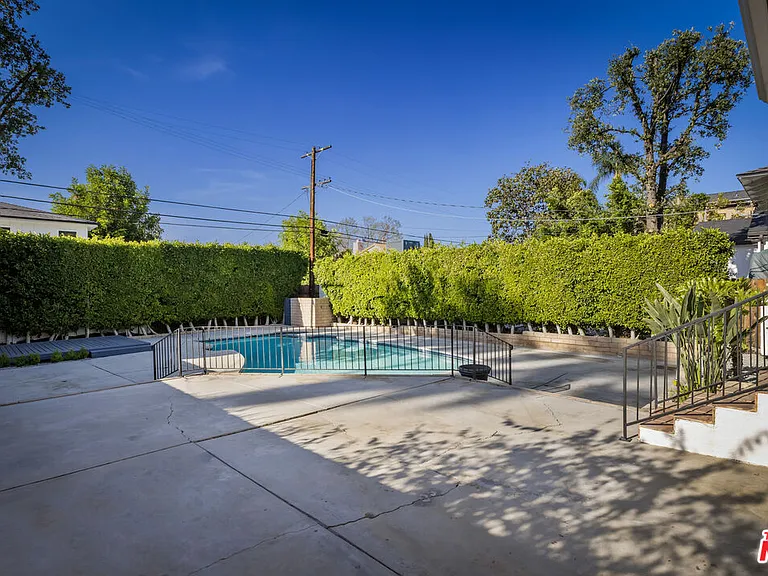 12153 Maxwellton Rd — Photo 37