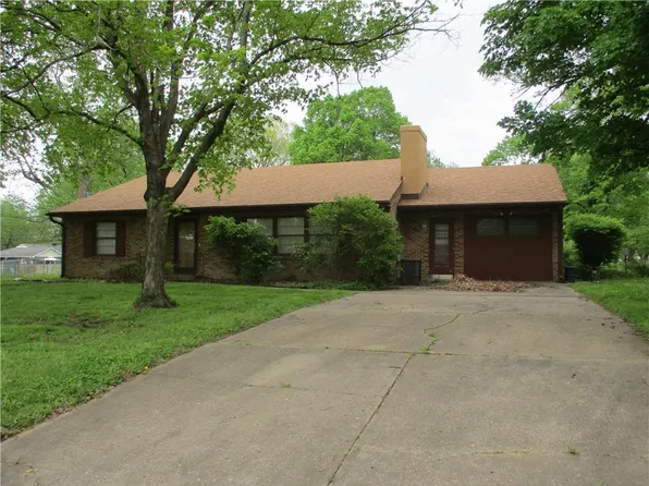 408 E 13th St, Ottawa, KS 66067