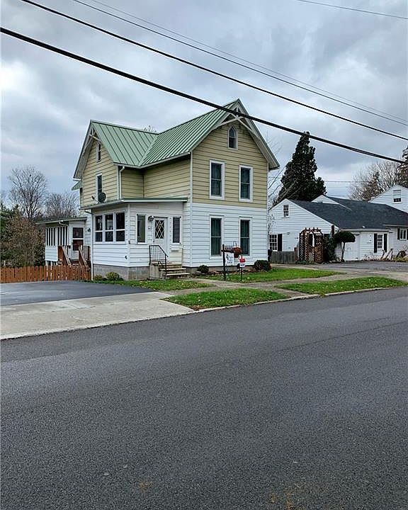 1st image of 140 Benham St