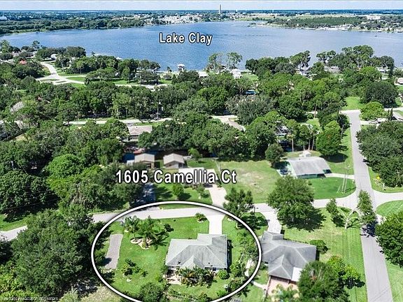 5th image of 1605 Camellia Ct
