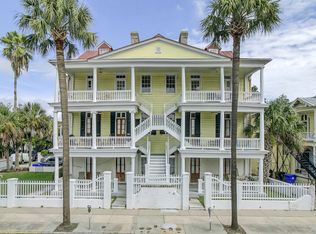 210 Calhoun St APT C, Charleston, SC 29401