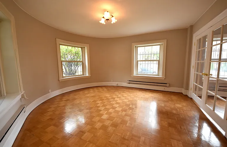 Sherwood Apartments — Photo 42
