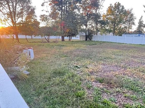 2nd image of 0 Evergreen Ave